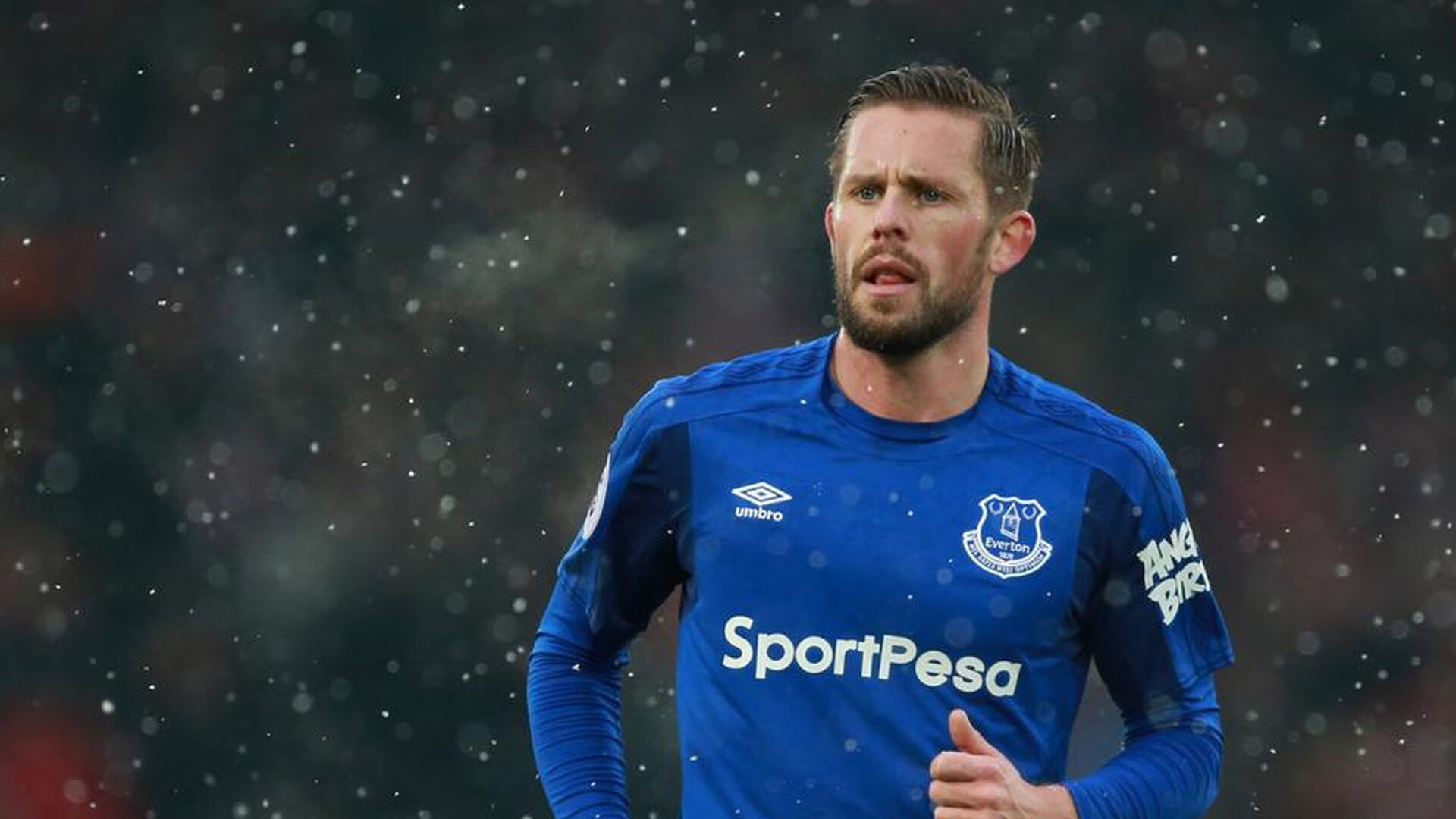 关于出色发挥引发热议！，西亚卡姆在法国队比赛中爆冷赛场气氛高涨的信息